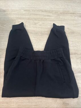 Women's Black Elastic-Waist Jogger Pants